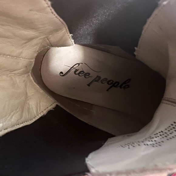 Free People Monroe White Chelsea Boots size 39 - Picture 4 of 9